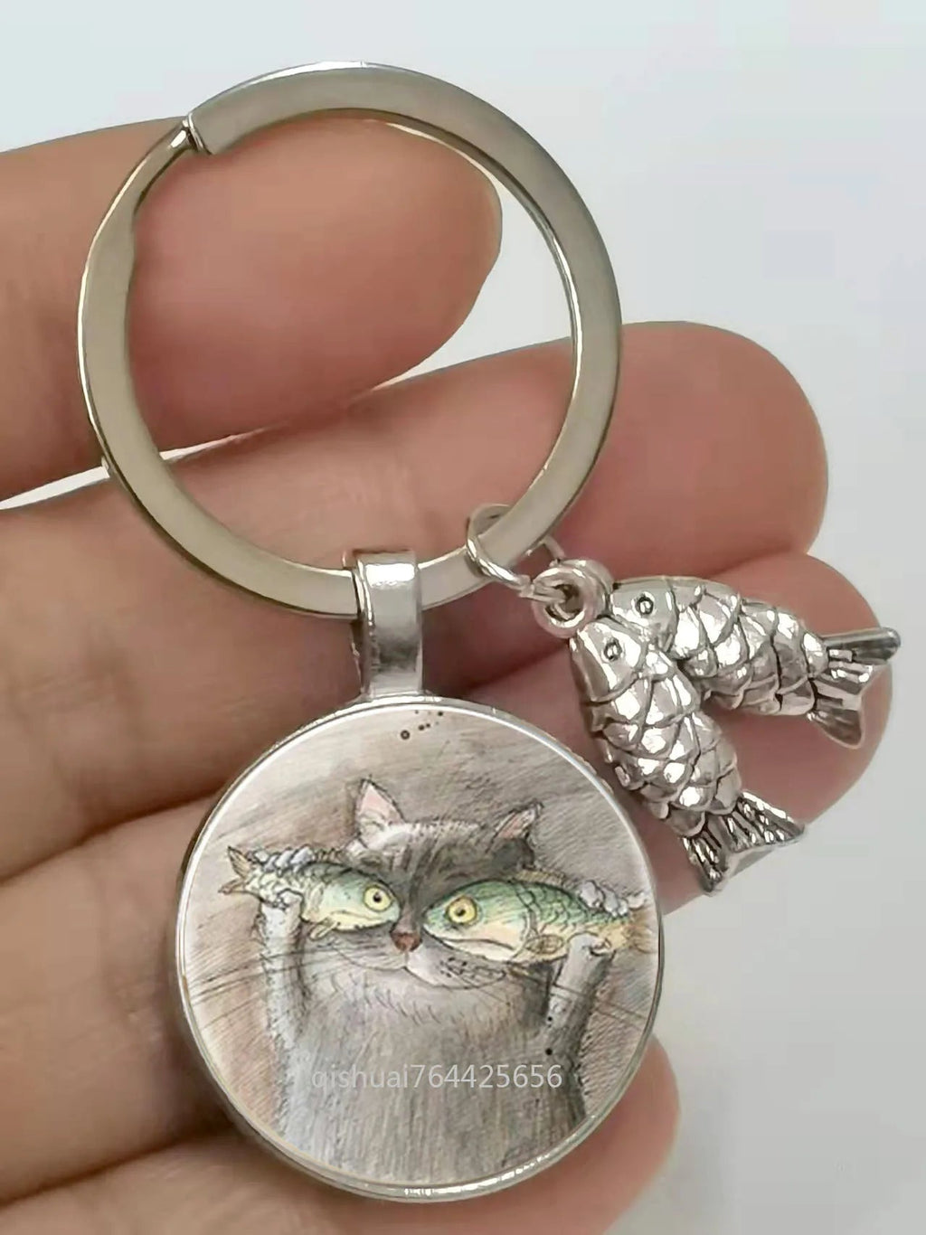 2022 new zinc alloy key chain naughty cat and fish glass pendant key chain cute cat eating fish key chain cute girls - Tara's Tiny Treasures