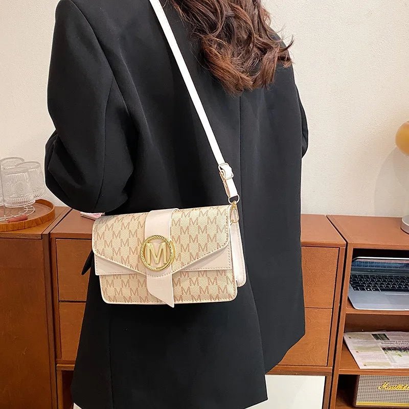 2025 New Retro Simple Fashion Shoulder Bag Premium Messenger Bag French Niche Small Square Bag - Tara's Tiny Treasures