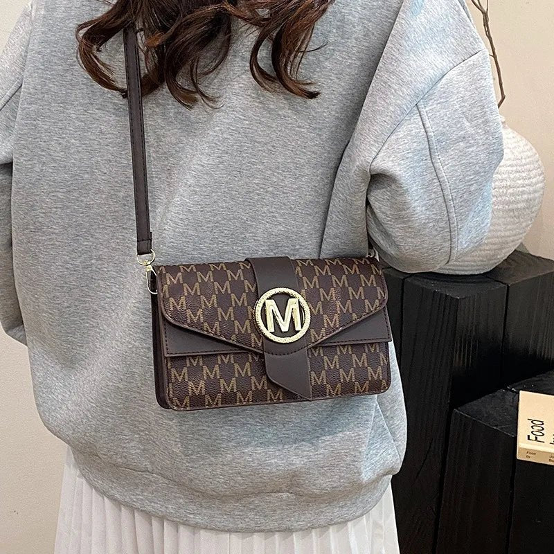 2025 New Retro Simple Fashion Shoulder Bag Premium Messenger Bag French Niche Small Square Bag - Tara's Tiny Treasures