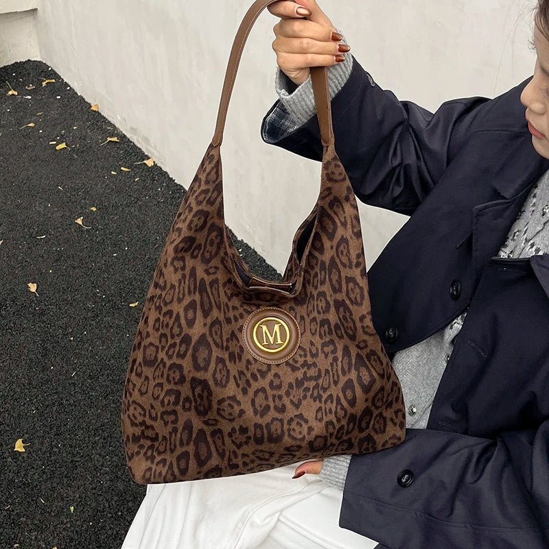2025 Winter New Fashion Casual Togs Faux Suede Solid Color Large Capacity Shoulder Bags Durable Daily Commuting Women's Handbags - Tara's Tiny Treasures