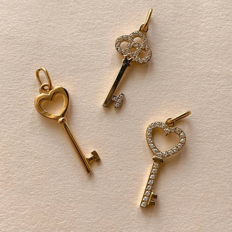 eManco Stainless Steel Heart Key Charm Shiny Rhinestones High Quality Metal, Women's DIY Necklace, Bracelet and Jewelry Making - Tara's Tiny Treasures