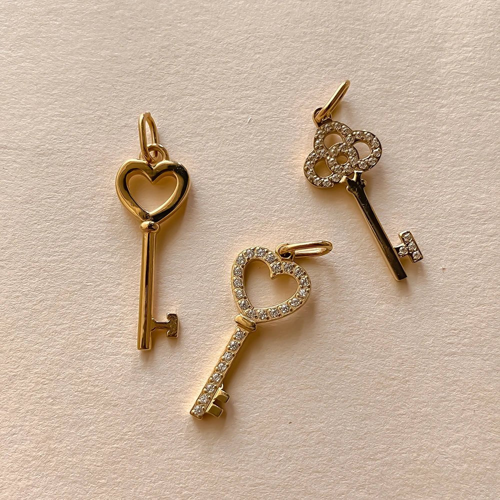 eManco Stainless Steel Heart Key Charm Shiny Rhinestones High Quality Metal, Women's DIY Necklace, Bracelet and Jewelry Making - Tara's Tiny Treasures