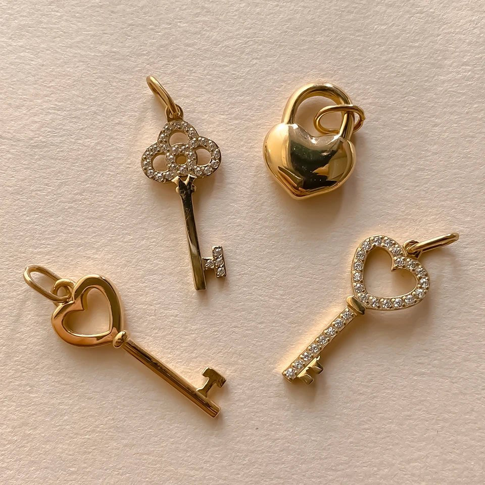 eManco Stainless Steel Heart Key Charm Shiny Rhinestones High Quality Metal, Women's DIY Necklace, Bracelet and Jewelry Making - Tara's Tiny Treasures