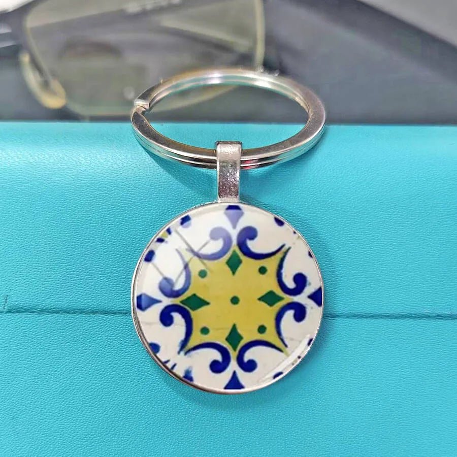 Fashion Jewelry Alloy Pendant Keychain A Running Horse Classic Gift - Tara's Tiny Treasures