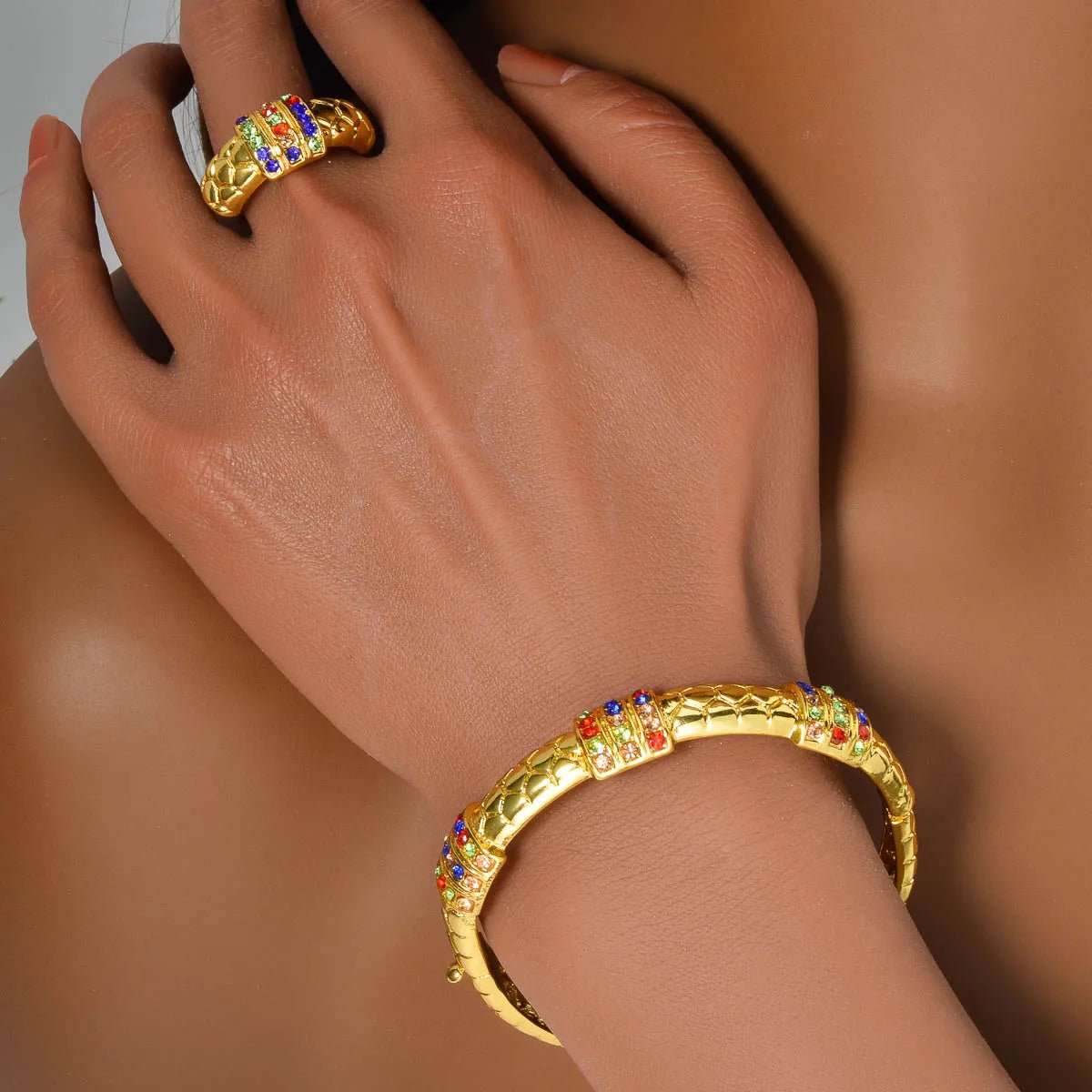 Luxury 18k Gold-Plated Women's Jewelry 4-Piece Round Necklace Bracelet Earrings Ring Gold Classic Dubai Wedding Gift - Tara's Tiny Treasures