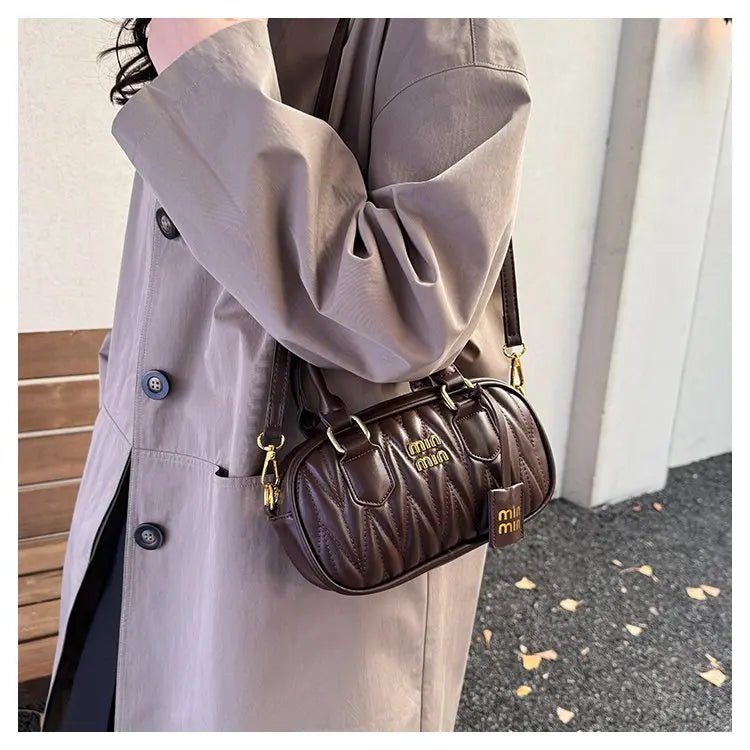 Sophisticated Woven Diaper Bag Women's Bag Crossbody Botanical Garden Walk Raffia Exquisite Portable Trendy Sleek Fashionable - Tara's Tiny Treasures