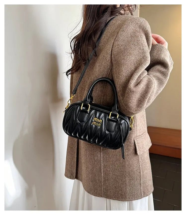Sophisticated Woven Diaper Bag Women's Bag Crossbody Botanical Garden Walk Raffia Exquisite Portable Trendy Sleek Fashionable - Tara's Tiny Treasures