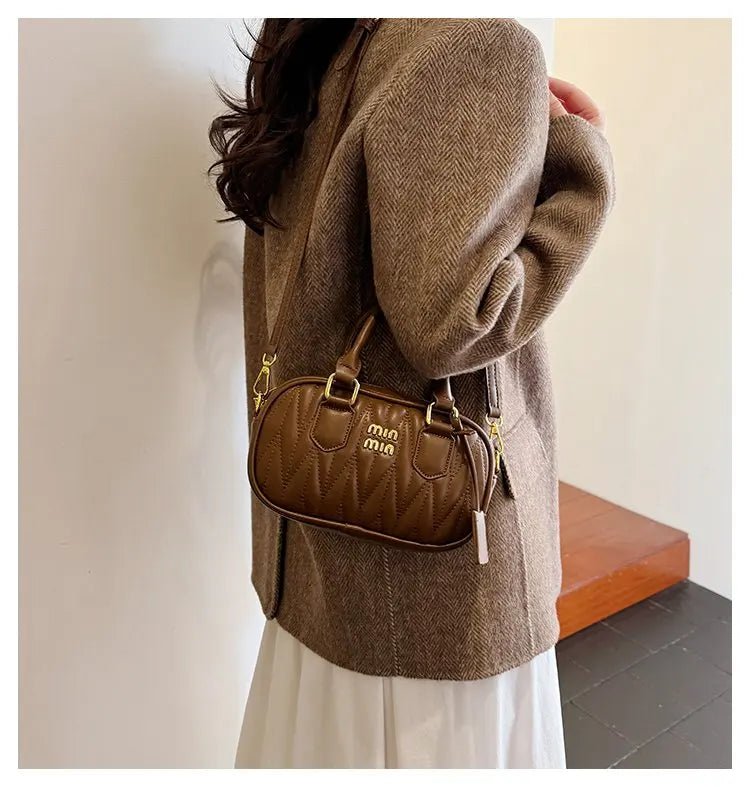 Sophisticated Woven Diaper Bag Women's Bag Crossbody Botanical Garden Walk Raffia Exquisite Portable Trendy Sleek Fashionable - Tara's Tiny Treasures